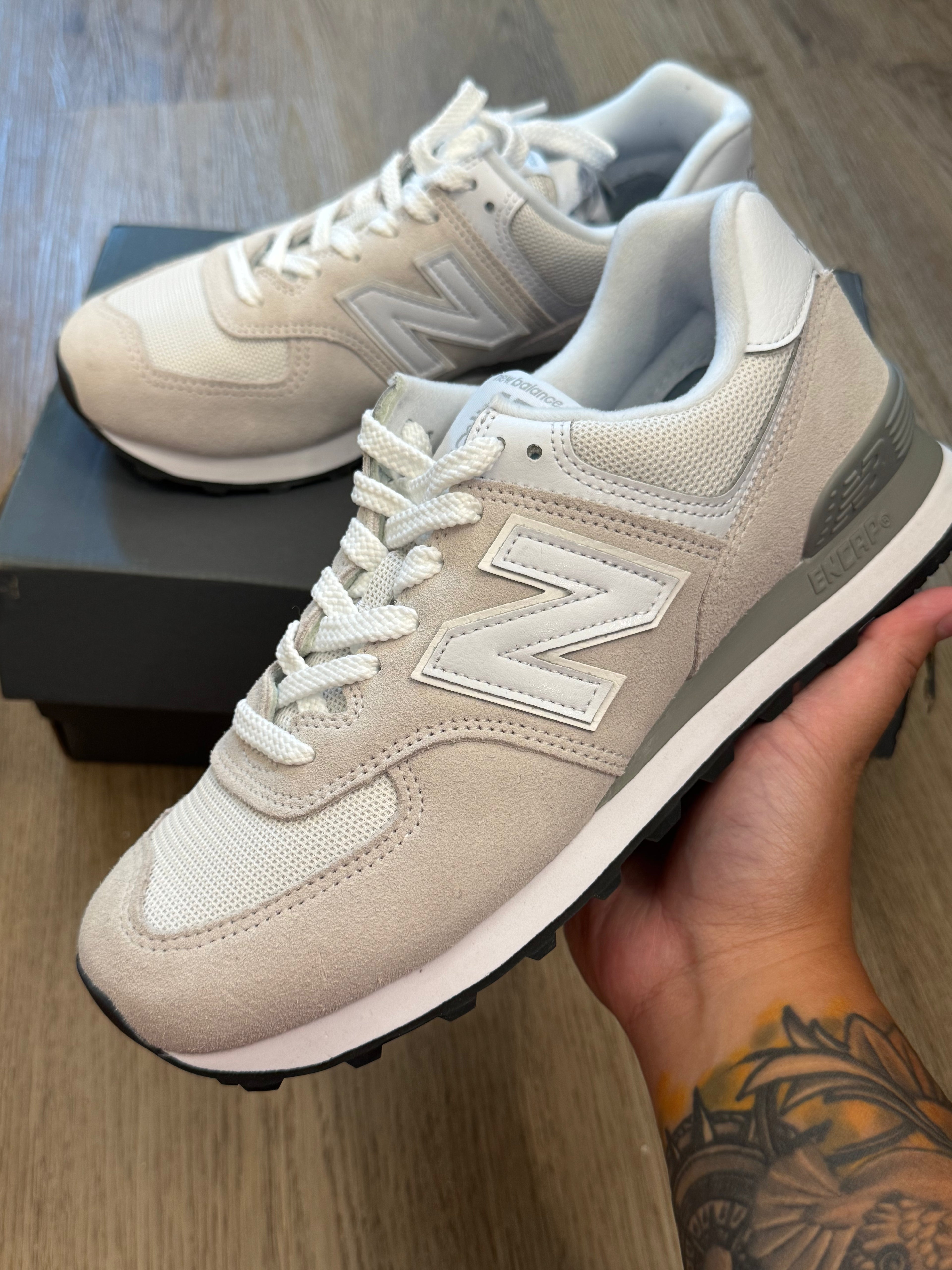 New Balance 574 Core – Nimbus Cloud / White – Men's Size 8 Women's Size 9.5