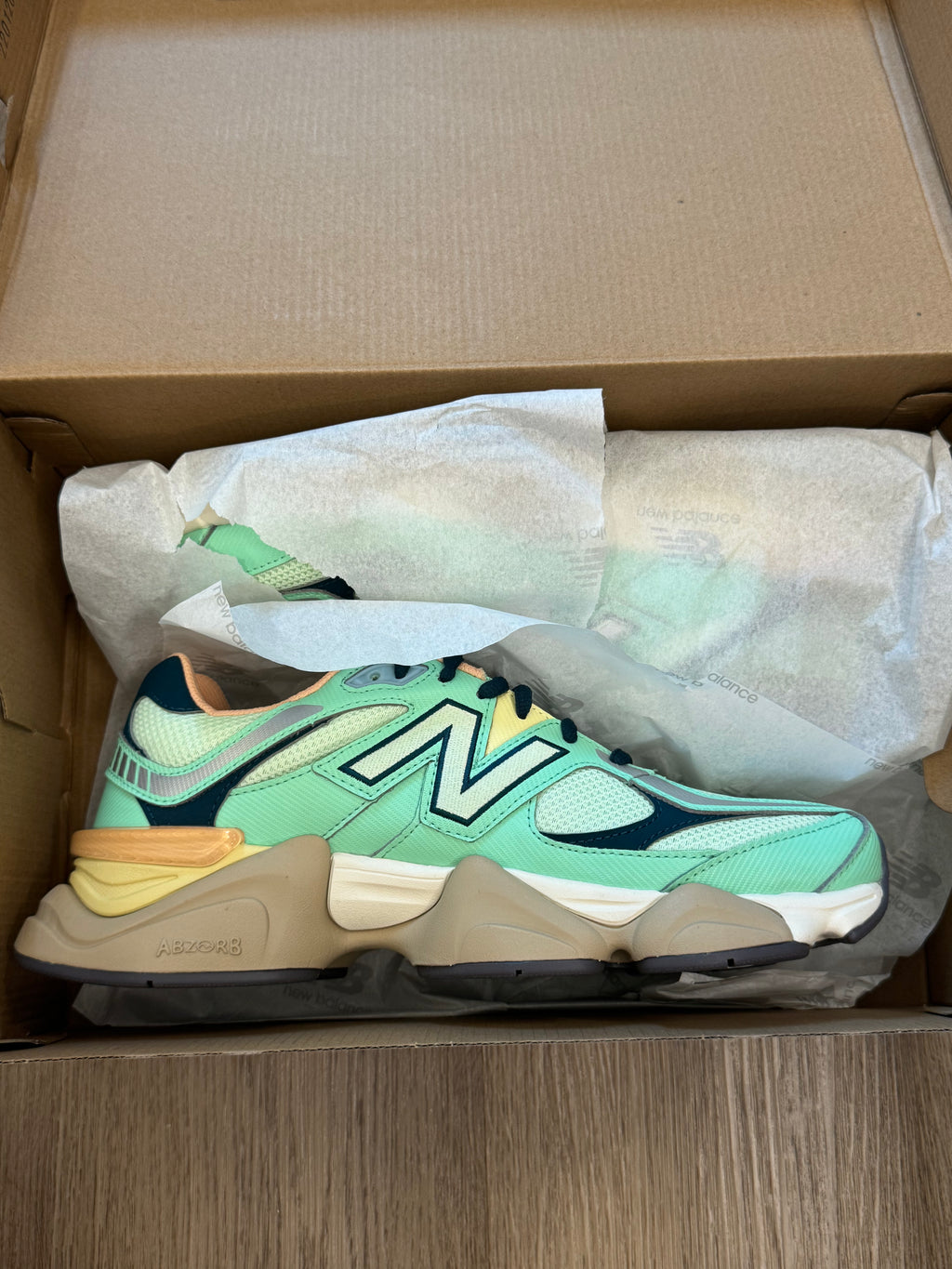 New Balance 9060 “Sweetgrass” – Men’s Size 10.5