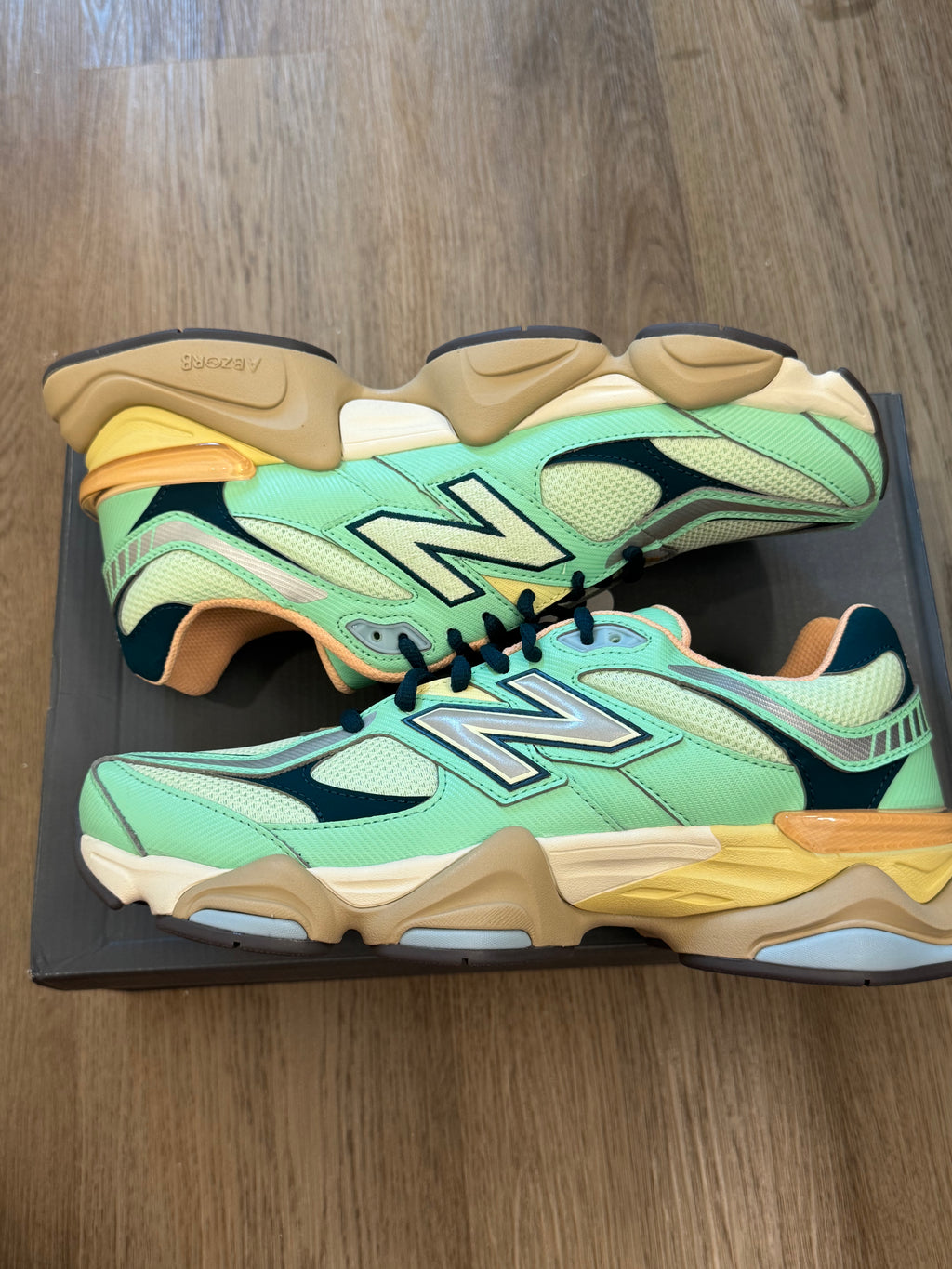New Balance 9060 “Sweetgrass” – Men’s Size 10.5